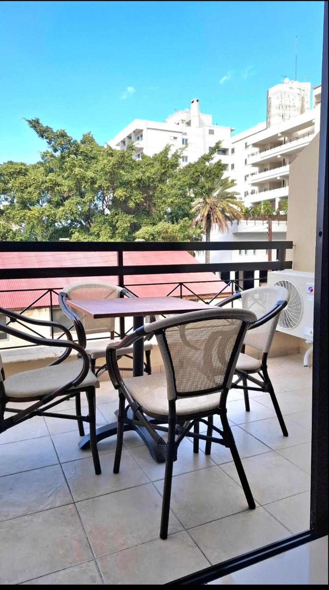 By The Way Apartment 1 Larnaca Exterior foto